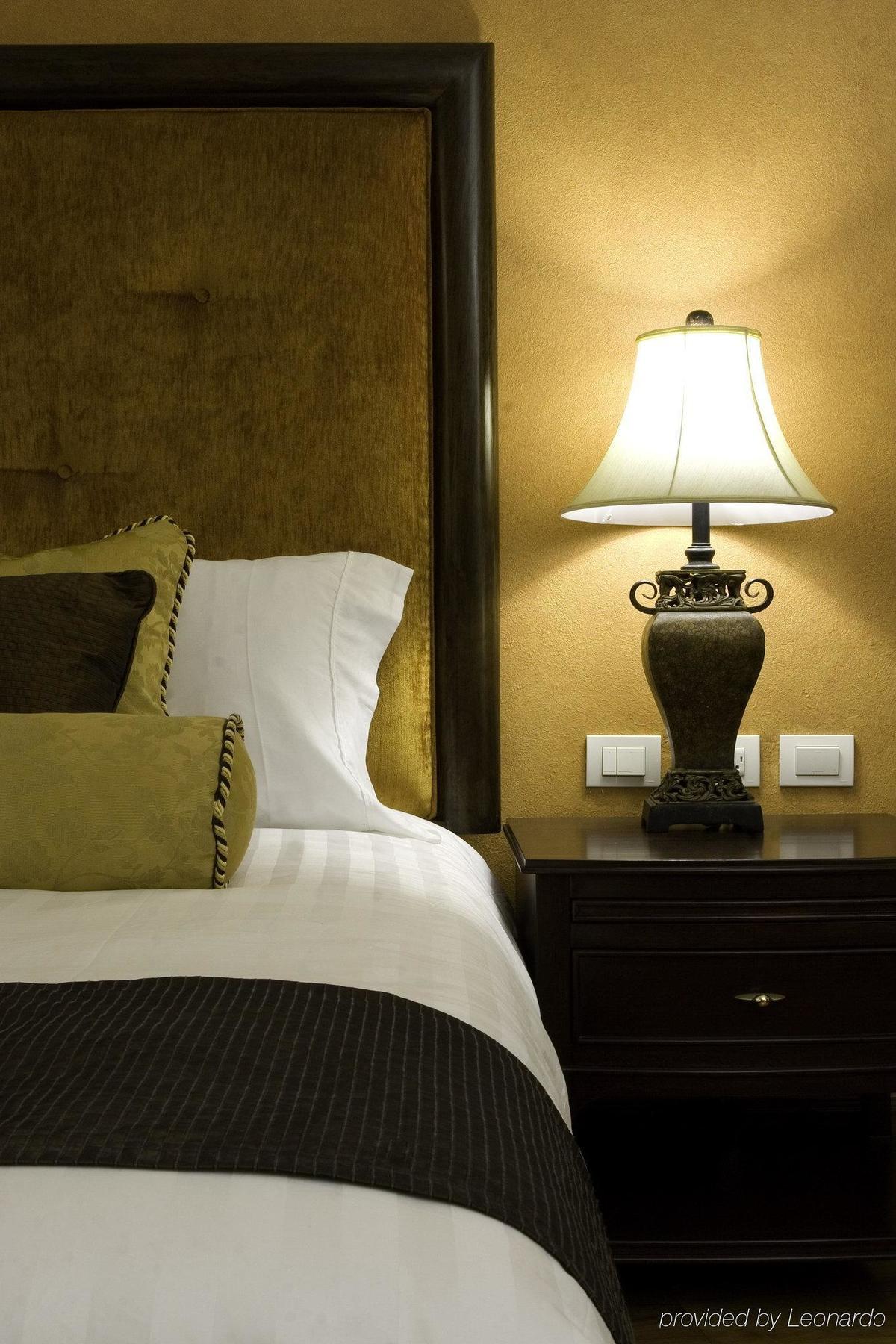 Hotel Celeste Makati Makati City Ngoại thất bức ảnh