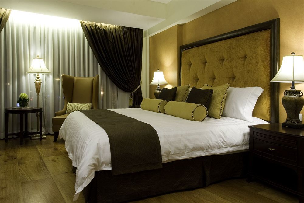 Hotel Celeste Makati Makati City Ngoại thất bức ảnh