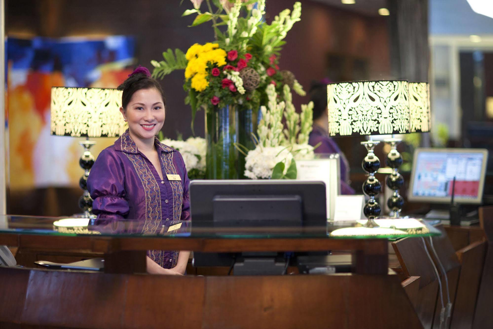 Hotel Celeste Makati Makati City Ngoại thất bức ảnh